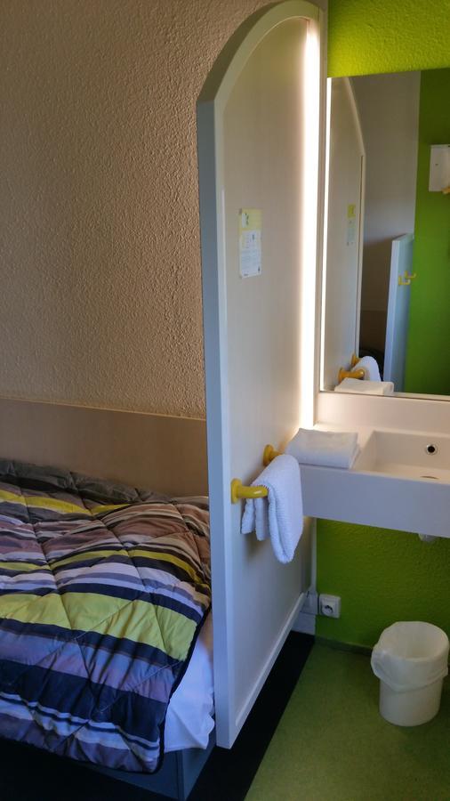 Hotelf1 Lyon Isle D'Abeau Ouest St Exupery แซงต์-ก็องแต็ง-ฟัลลาวิเยร์ ภายนอก รูปภาพ